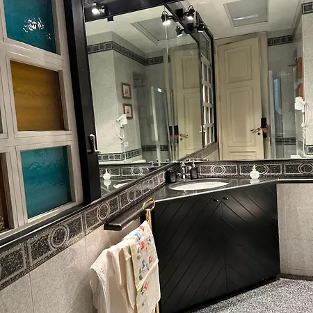 Daire Luxury On The Square *